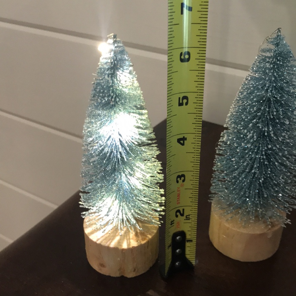 Set of 2 Lighted Bottle Brush Trees - Picture 7 of 8